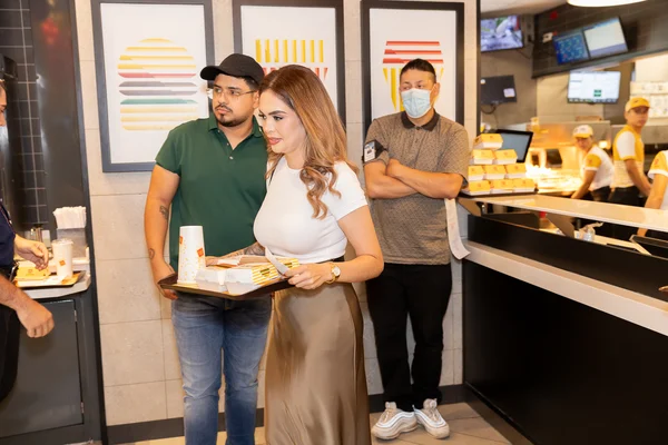Fotografía de MCDía Feliz - Finactiva T-presta