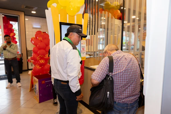 Fotografía de MCDía Feliz - Finactiva T-presta