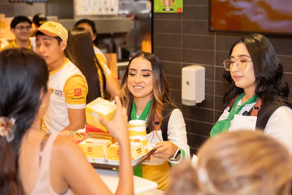 Fotografía de MCDía Feliz - Finactiva T-presta
