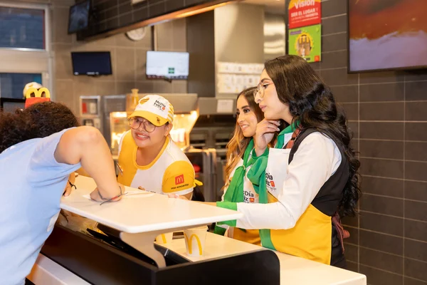 Fotografía de MCDía Feliz - Finactiva T-presta