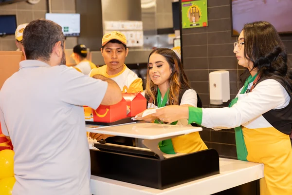 Fotografía de MCDía Feliz - Finactiva T-presta