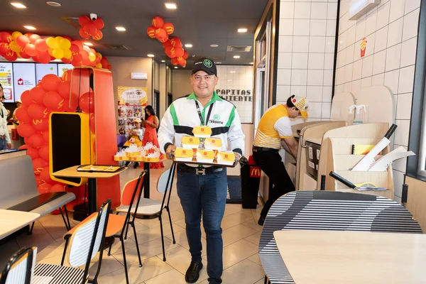 Fotografía de MCDía Feliz - Finactiva T-presta