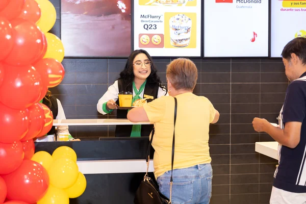 Fotografía de MCDía Feliz - Finactiva T-presta