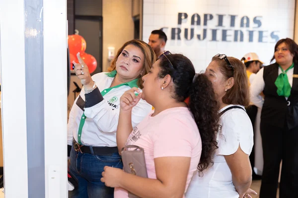Fotografía de MCDía Feliz - Finactiva T-presta