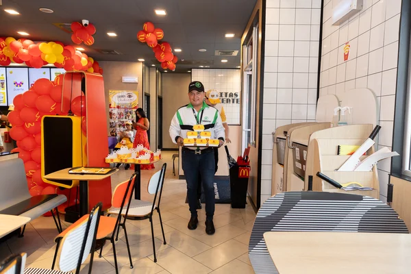 Fotografía de MCDía Feliz - Finactiva T-presta