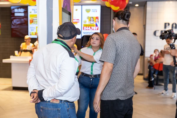 Fotografía de MCDía Feliz - Finactiva T-presta