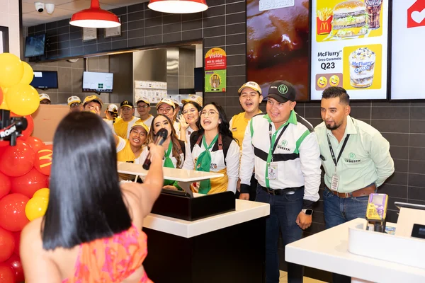 Fotografía de MCDía Feliz - Finactiva T-presta