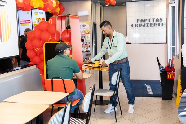 Fotografía de MCDía Feliz - Finactiva T-presta