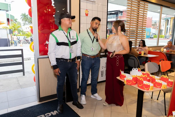 Fotografía de MCDía Feliz - Finactiva T-presta