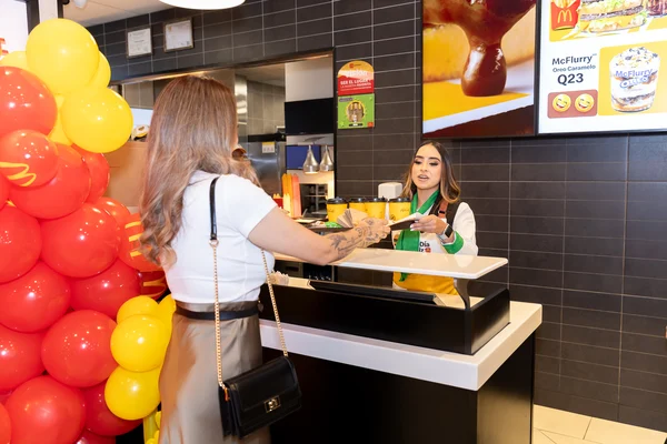 Fotografía de MCDía Feliz - Finactiva T-presta